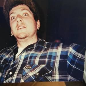 Meet your Posher, Travis